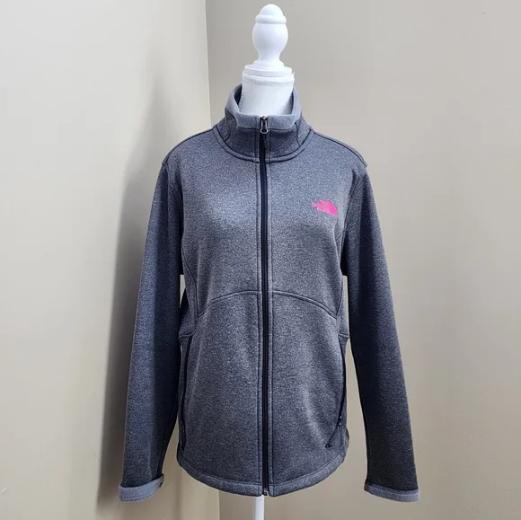 ⭐️ The North Face Zip Fleece - Picture 2 of 5